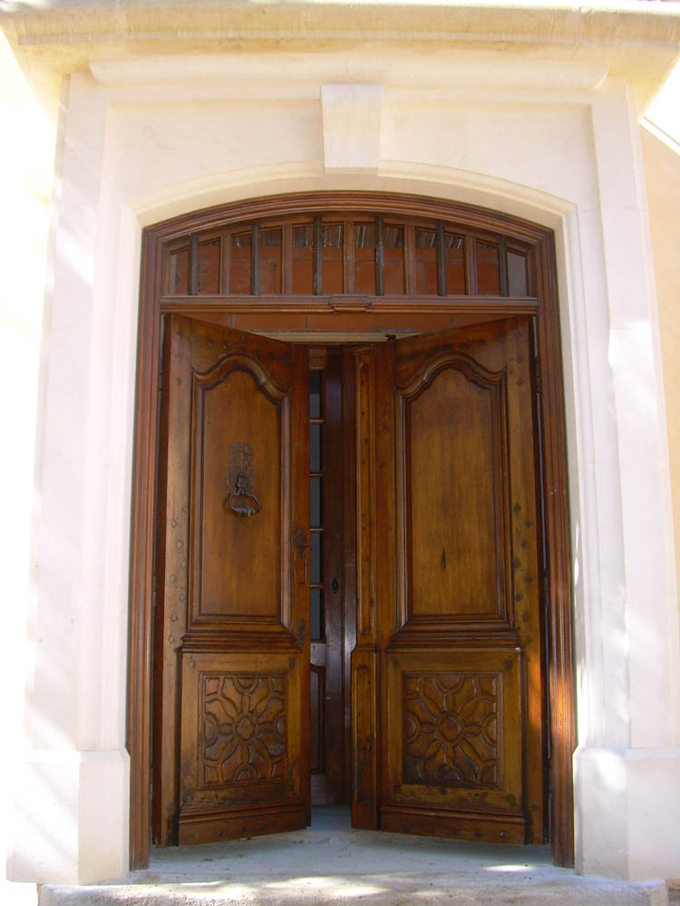 Porte d'entrée ancienne 2 vantaux en noyer